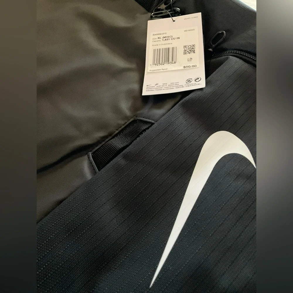 Nike
Men's Brasilia 9.5 Training Backpack 
(Extra Large, 30L) - Picture 14 of 16